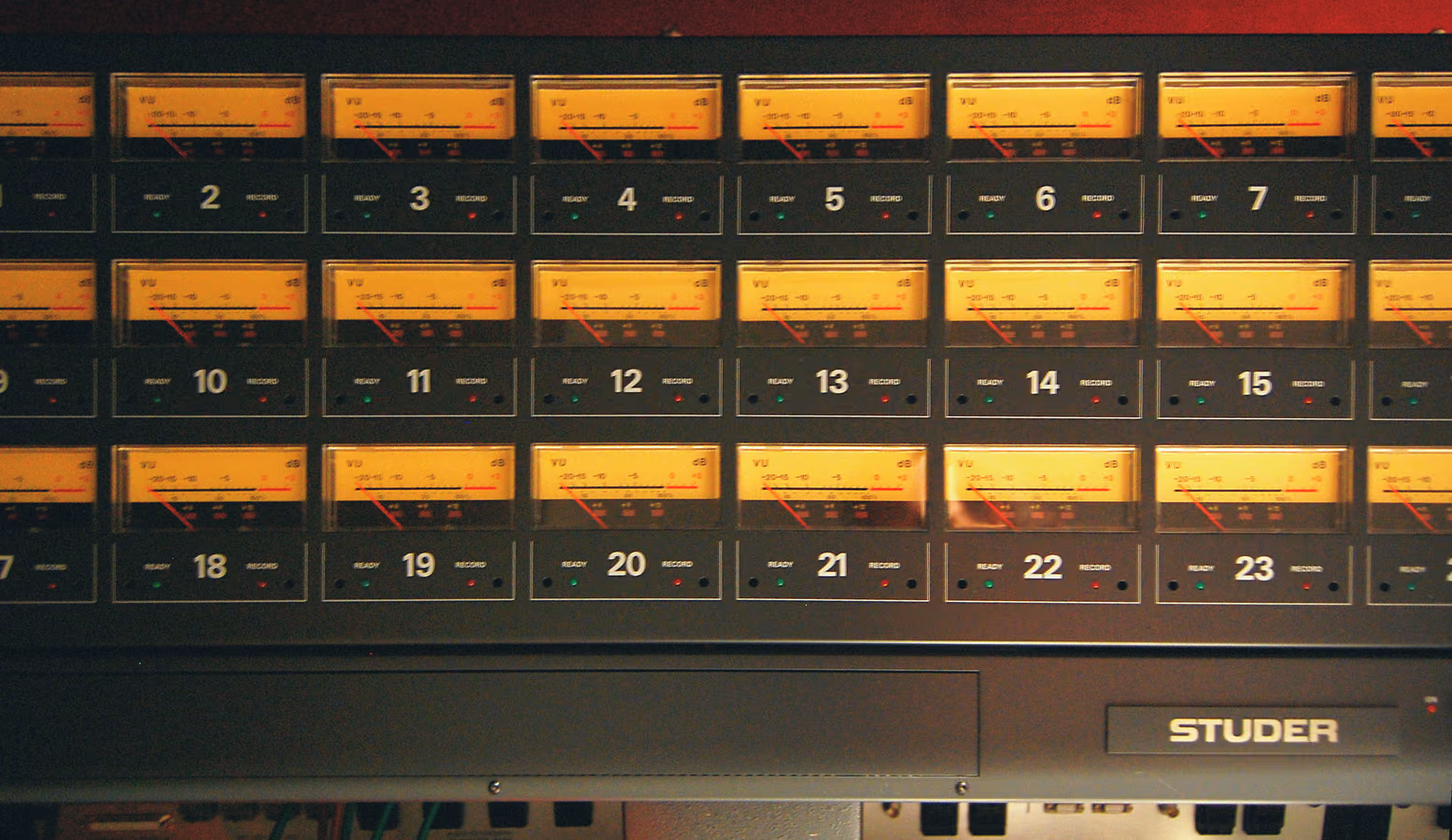 Professional Studer A827 studio tape machine meter bridge for mastering tape saturation settings